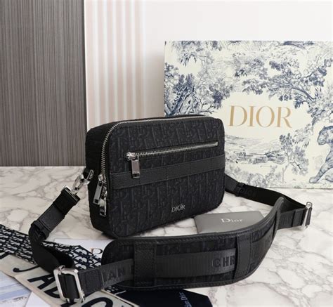 safari messenger bag dior|all black Dior saddle bag.